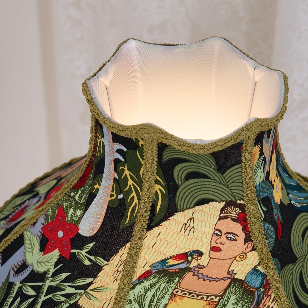 Vintage Table Lamp Floral Fabric Shade With Beaded Fringe - Product detail 21