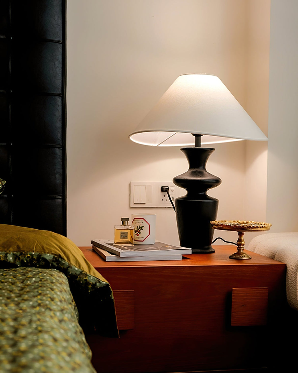 Modern Table Lamp Black Base White Shade Design - Product detail 6