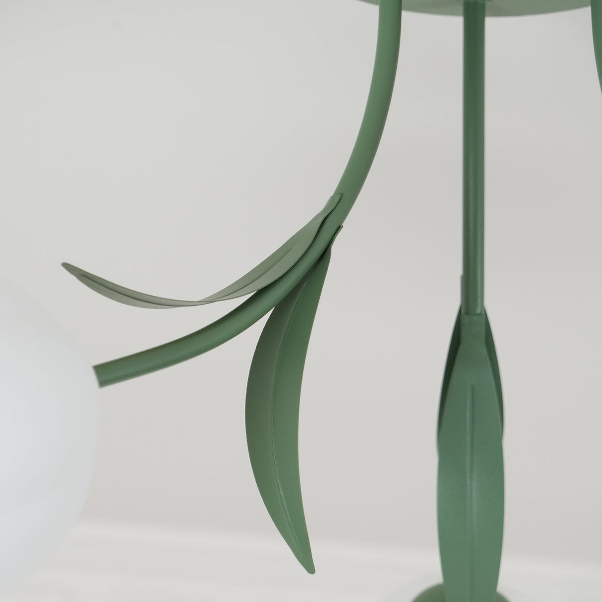 Floral Ceiling Light White Tulip Glass Shades With Green Metal Base - Product detail 26