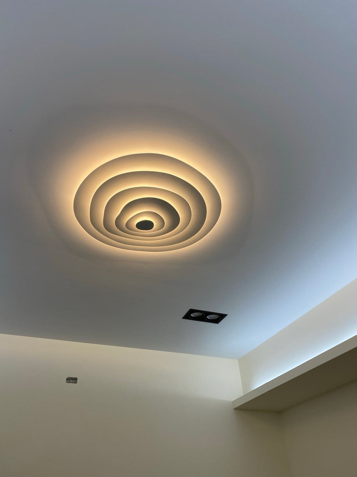 Modern Spiral Ceiling Light Layered Wave Design - Product detail 14