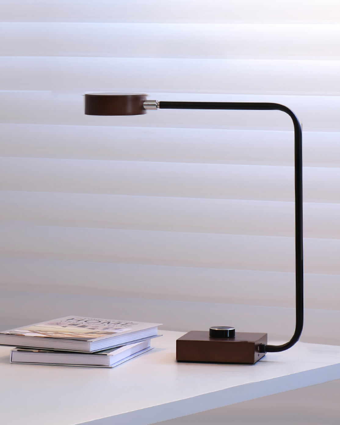 Modern Table Lamp Adjustable Metal Design - Product detail 4
