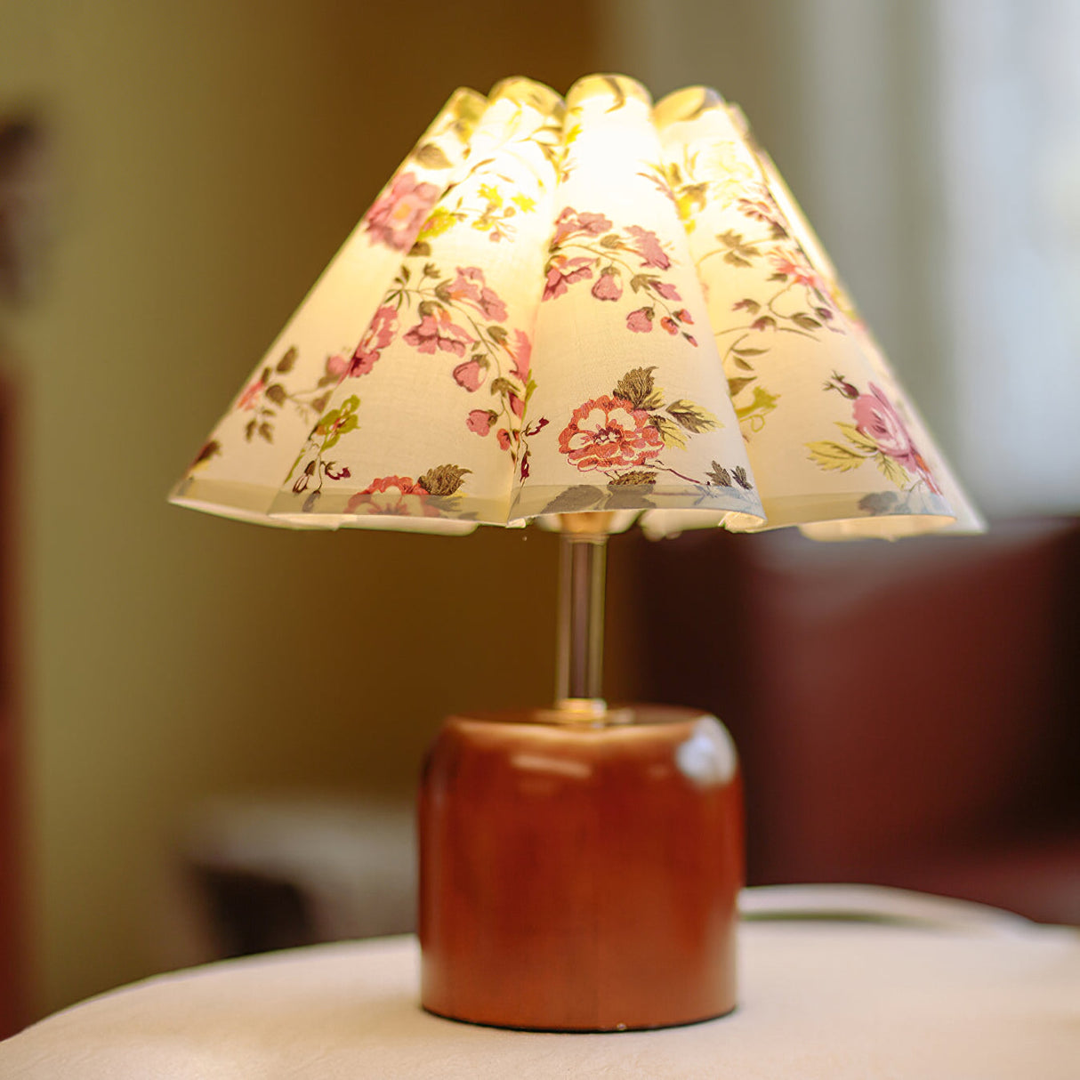 Vintage Table Lamp Floral Fabric Shade With Wooden Base - Detailed view