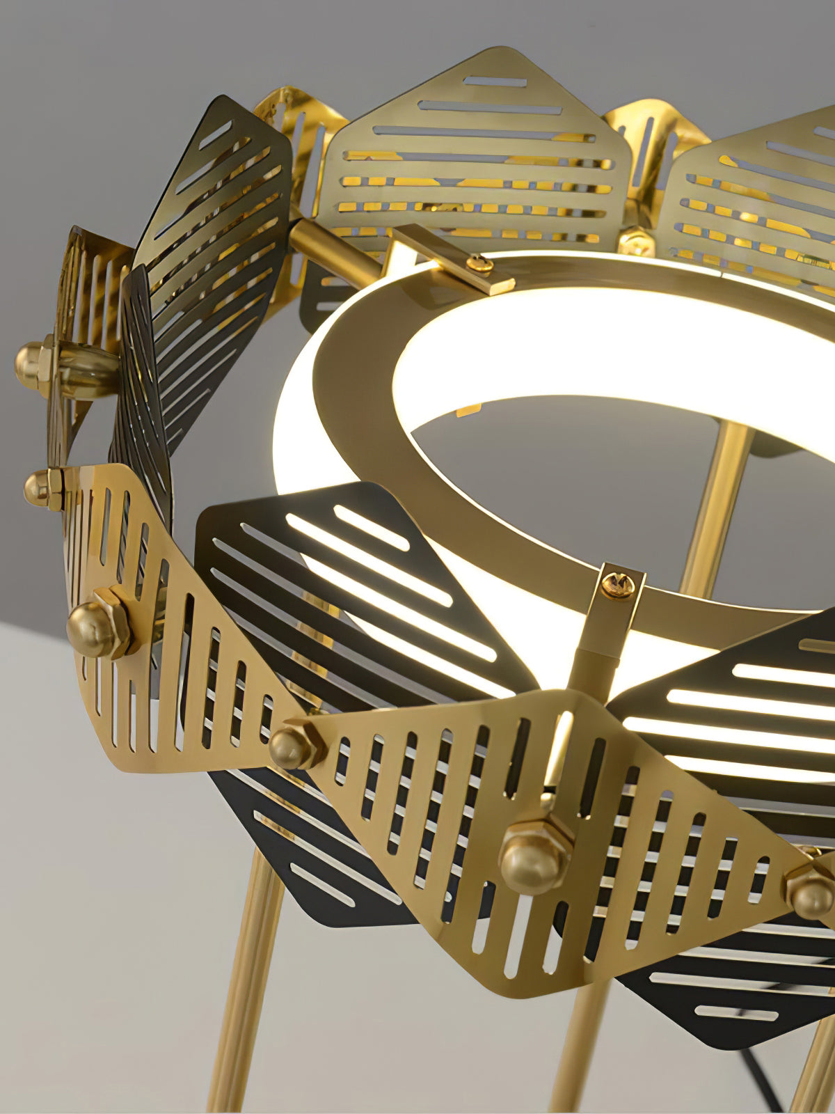 Modern Table Lamp Gold Diamond Metal Shade Design - Product detail 6