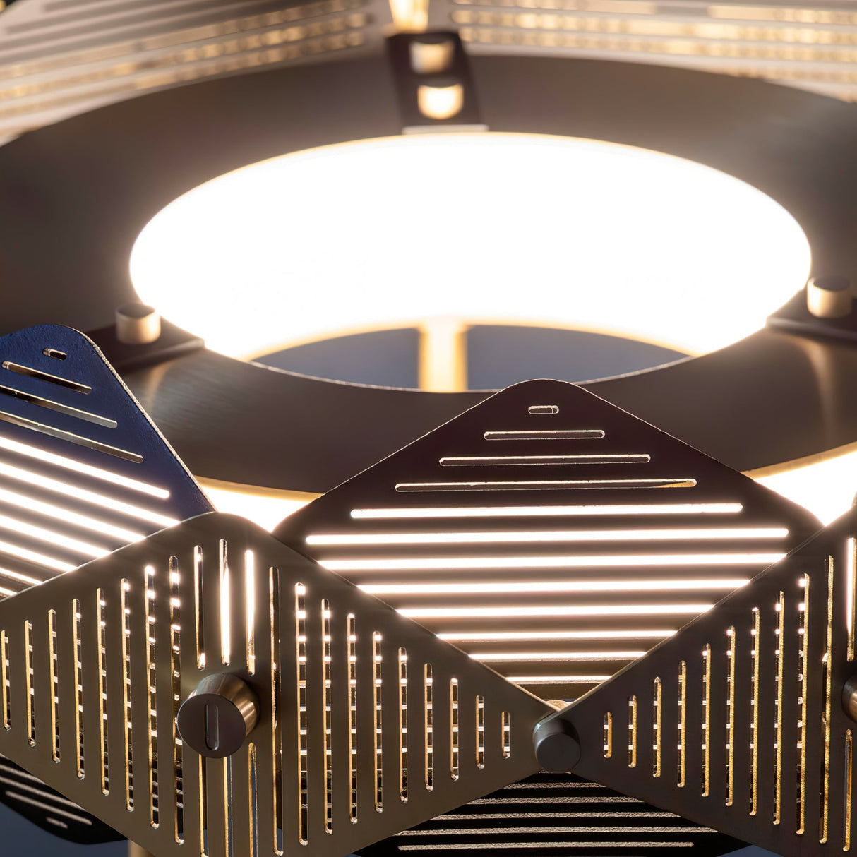 Modern Table Lamp Gold Diamond Metal Shade Design - Product detail 8