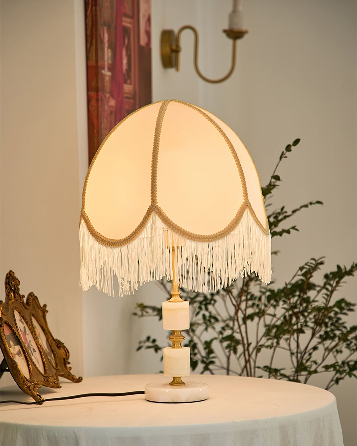 Traditional Table Lamp Marble Base with Fringe Shade - Product detail 11