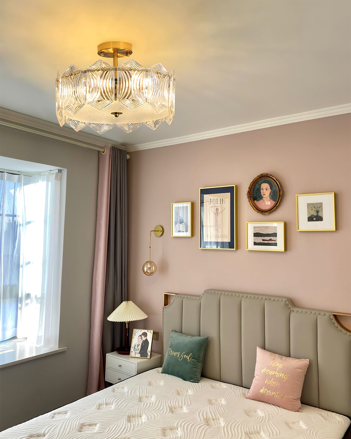 Art Deco Ceiling Light Textured Glass Crown Design - Product detail 8