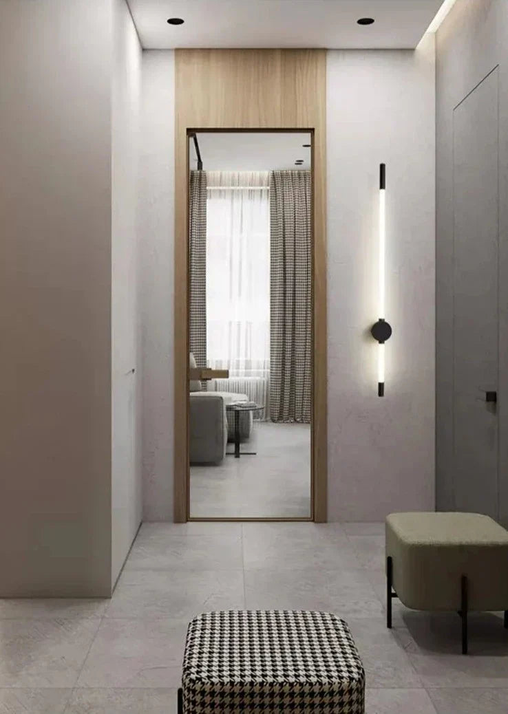 Vertical LED Wall Lamp Brushed Brass and White Design - Product detail 13