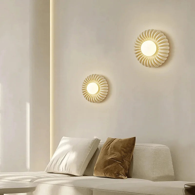 Modern Wall Sconce Fluted Resin Design With LED Light - Detailed view