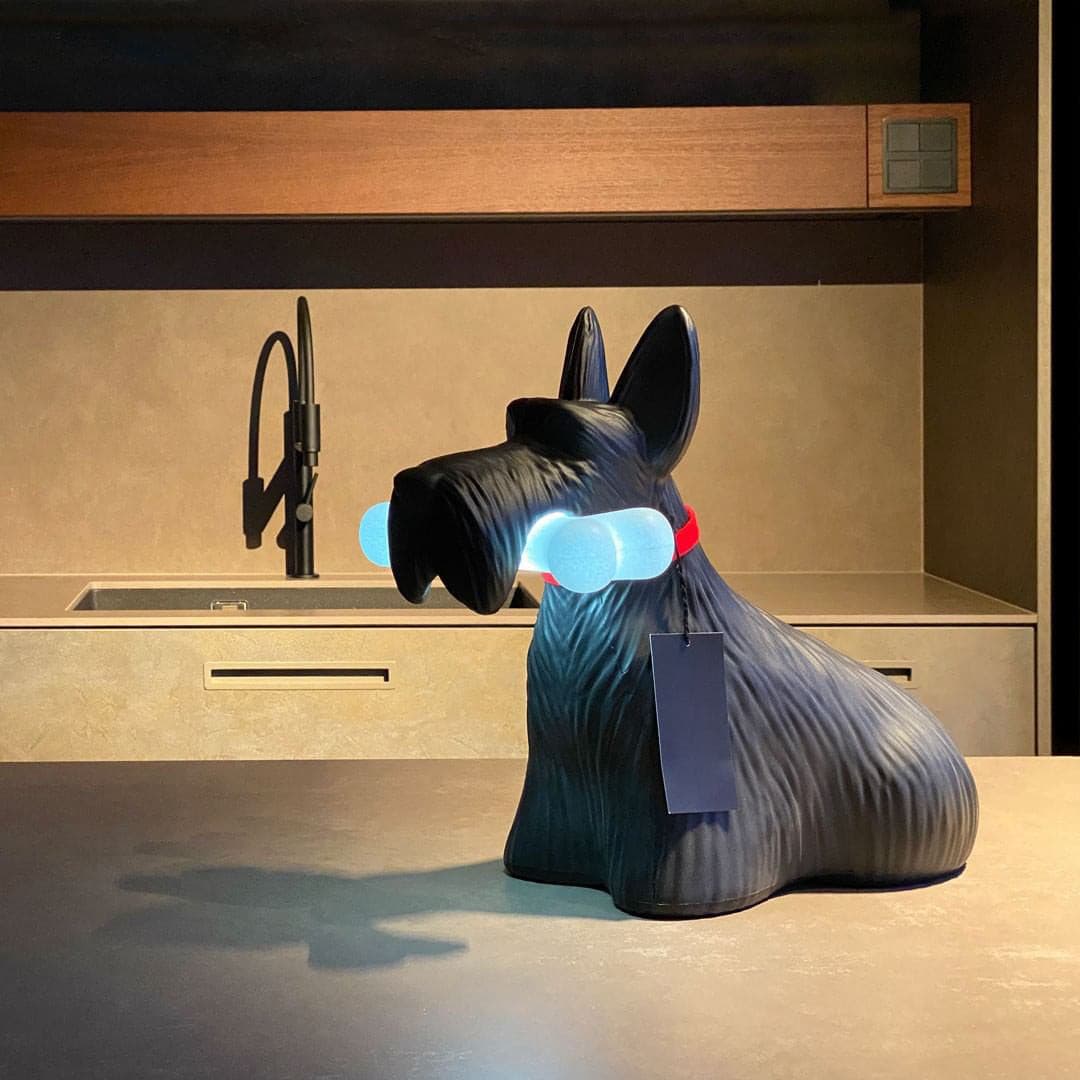 Scottie Dog Table Lamp LED Black Resin Design - Product detail 39