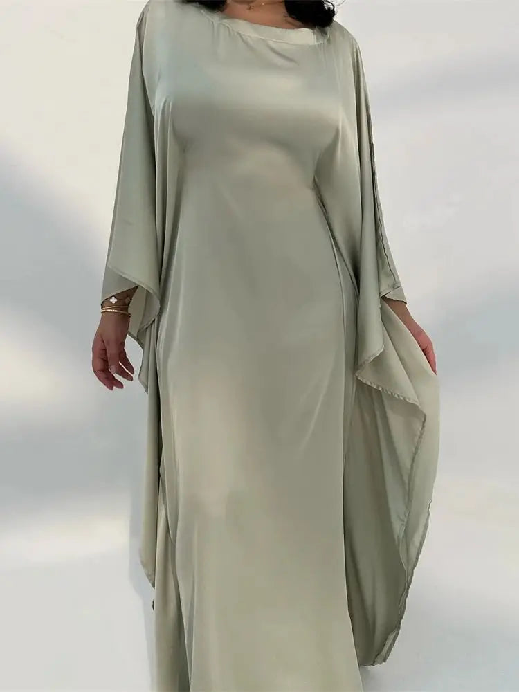 Elegant Maxi Dress Flowing Cloak Sleeves Design - Product detail 6