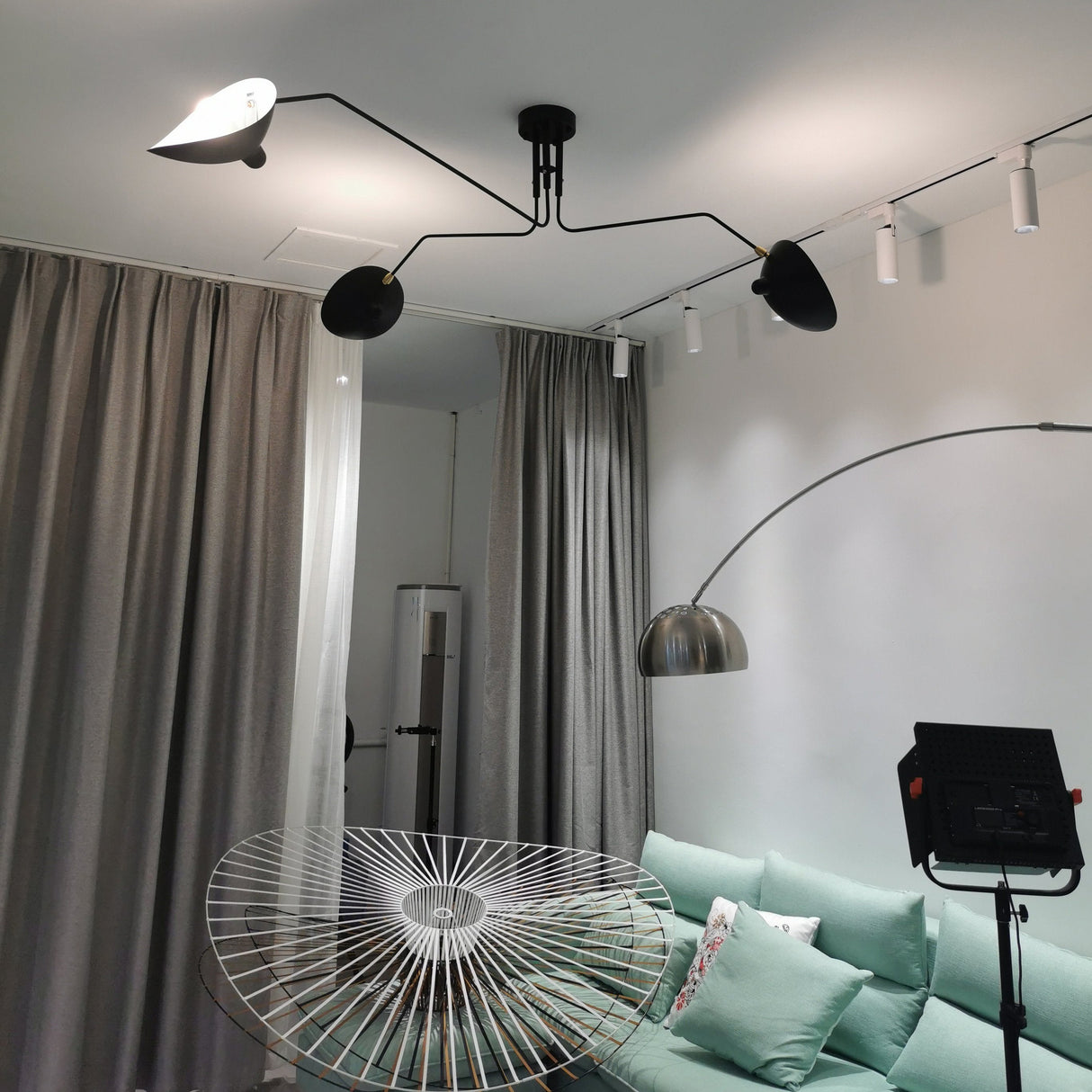 Modern Ceiling Light 3-Arm Adjustable Design - Product detail 5