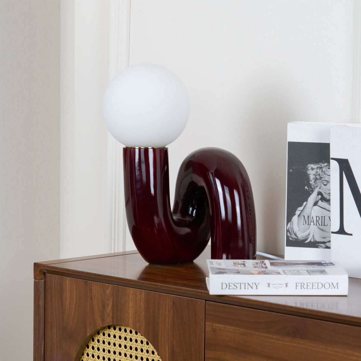 Modern Table Lamp Curved Pink Resin with Glass Globe - Product detail 7