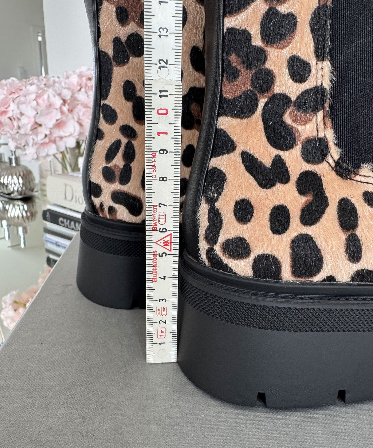 Leopard Print Chelsea Boots Black Leather With Animal Pattern - Product detail 5