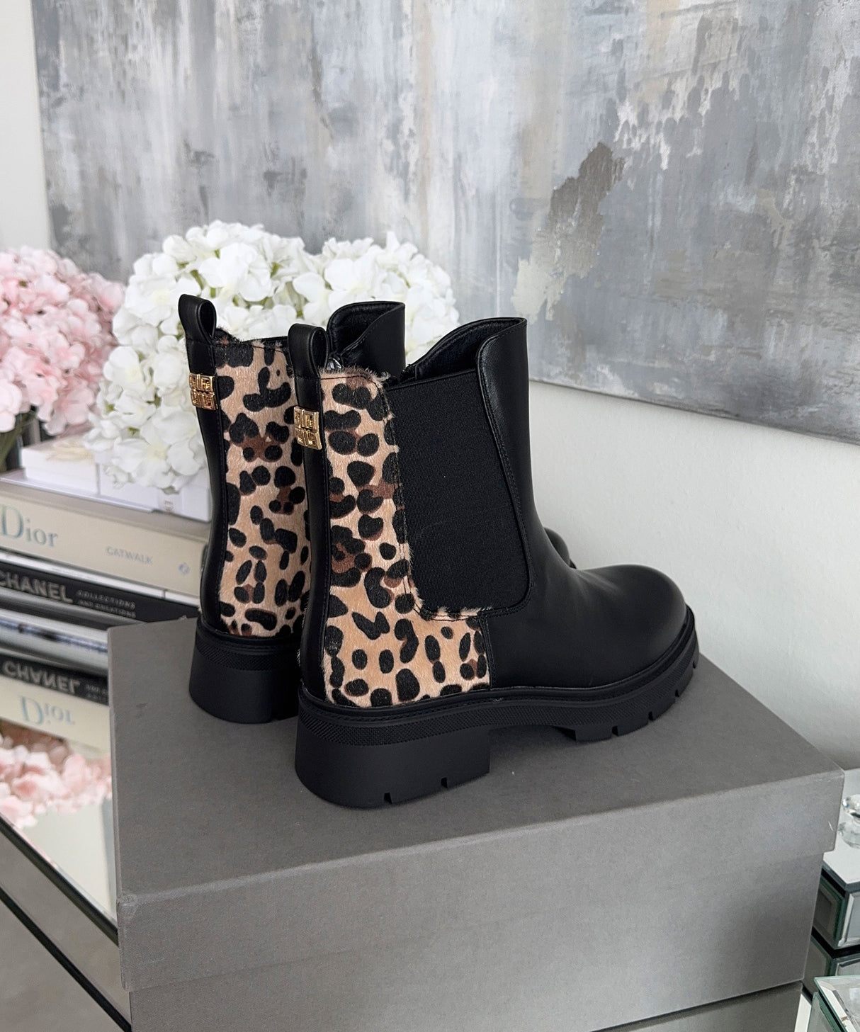 Leopard Print Chelsea Boots Black Leather With Animal Pattern - Product detail 6