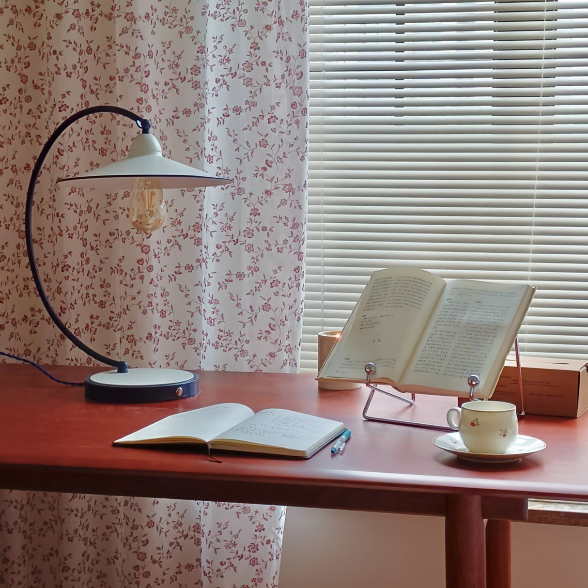 Modern Desk Lamp White Shade Blue Curved Design - Product detail 16