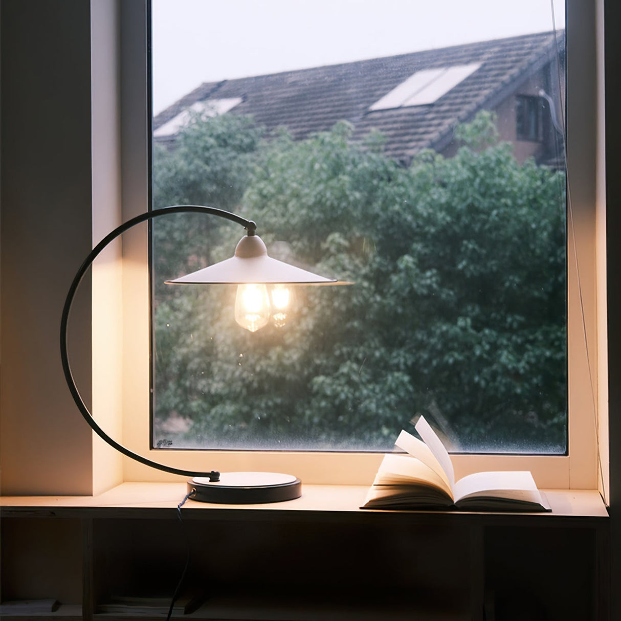 Modern Desk Lamp White Shade Blue Curved Design - Product detail 18