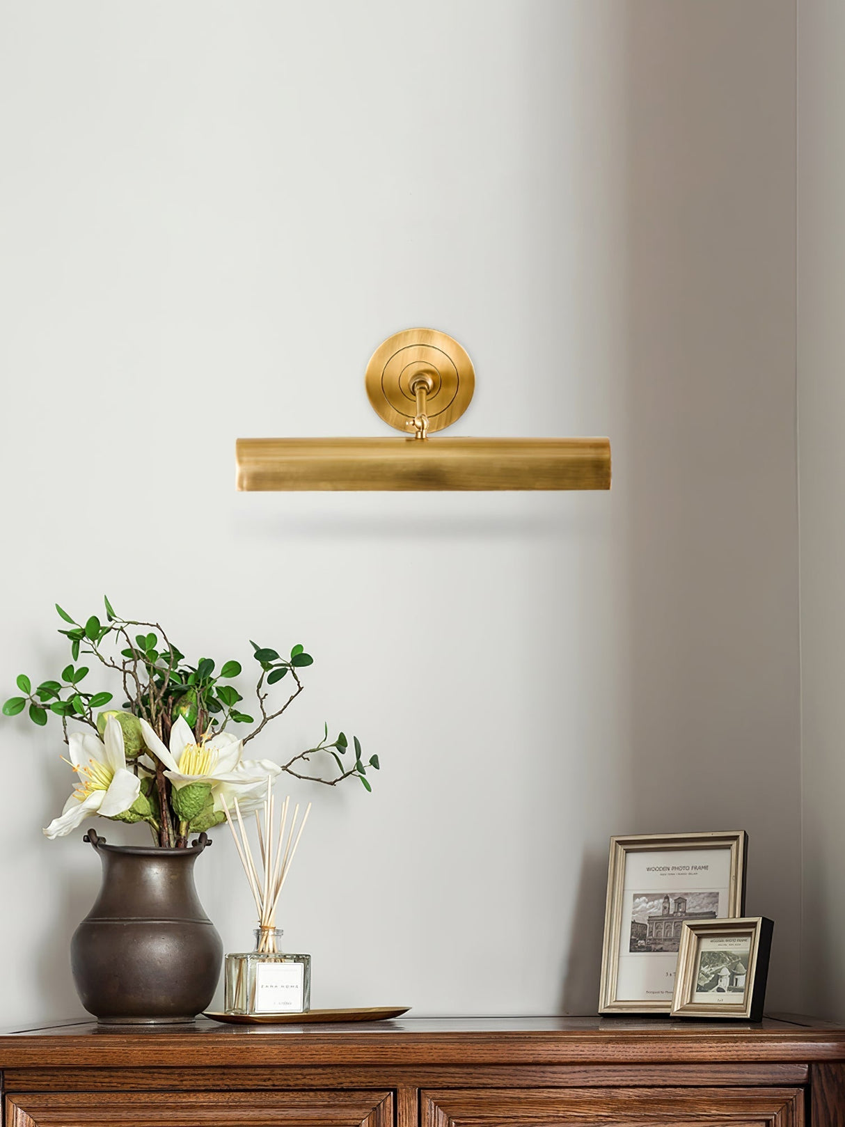 Modern Gold Wall Lamp Linear Brass Finish - Product detail 9