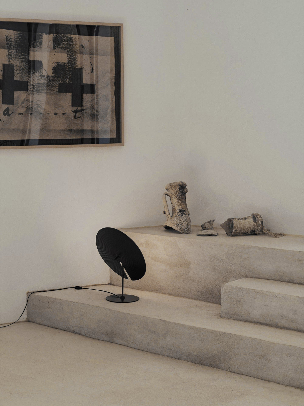Modern Table Lamp Rotating Disc Shade Design - Product detail 14