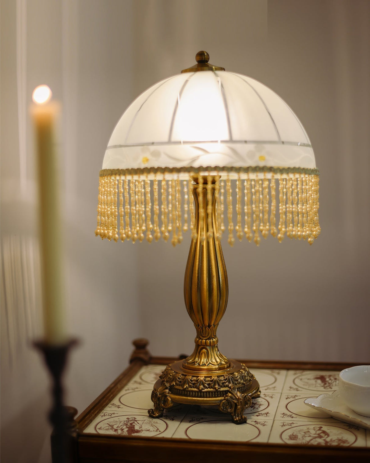 Victorian Table Lamp Brass Base with Beaded Fringe Shade - Product detail 10