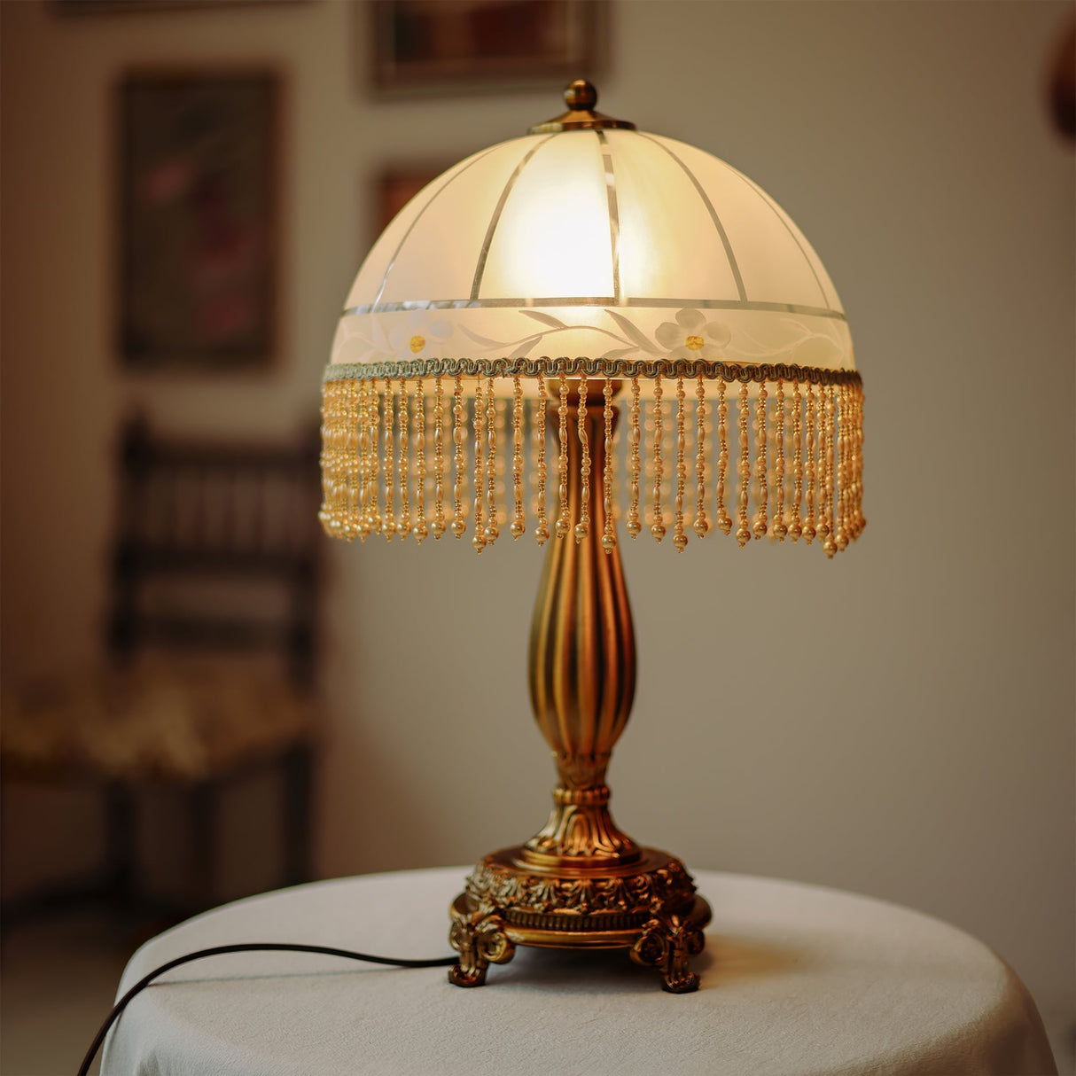 Victorian Table Lamp Brass Base with Beaded Fringe Shade - Product detail 6