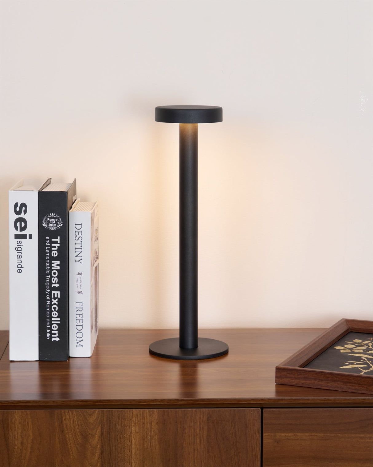 Modern LED Table Lamp Magnetic Base Portable Design - Product detail 15