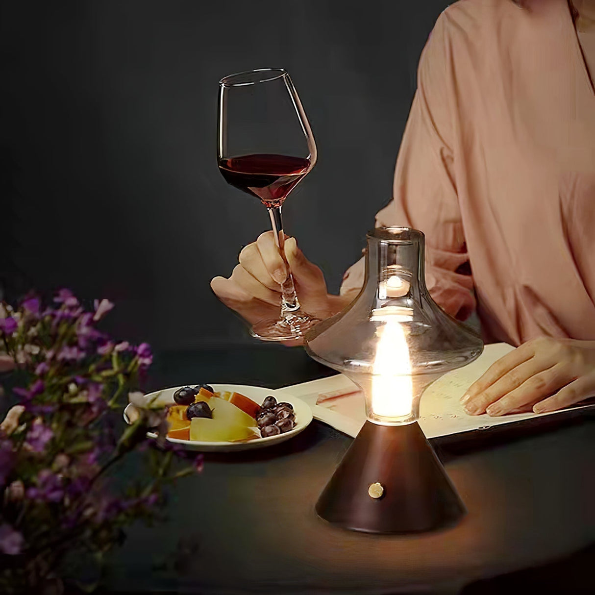 Vintage Table Lamp Glass Hourglass Design - Product detail 21