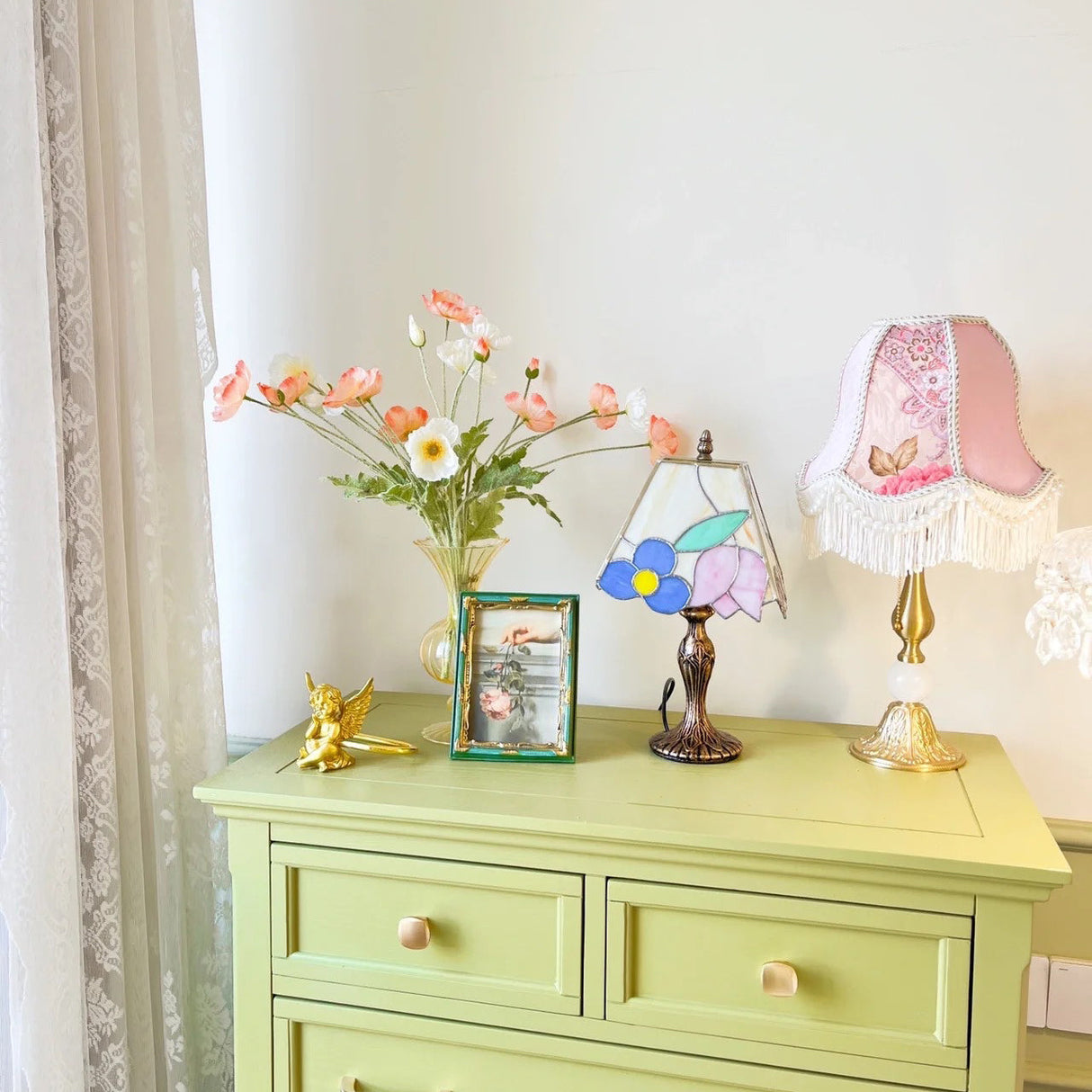 Vintage Tiffany Table Lamp Floral Glass Shade With Antique Gold Base - Product detail 11