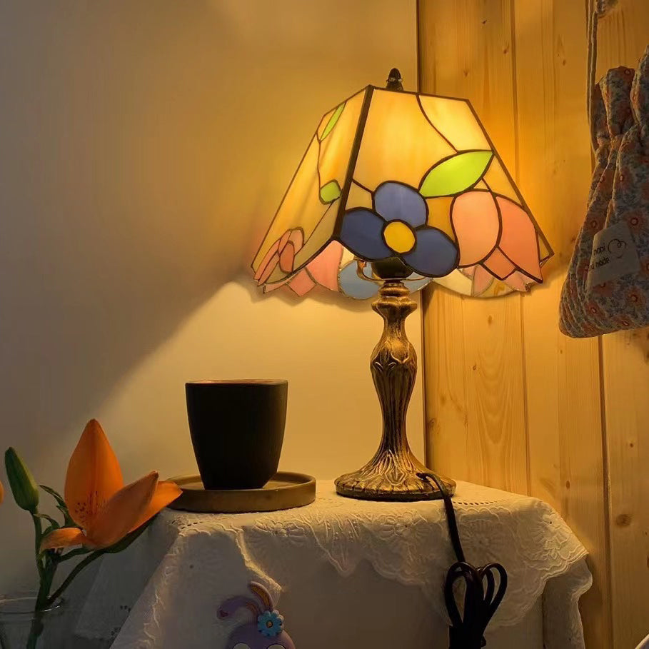 Vintage Tiffany Table Lamp Floral Glass Shade With Antique Gold Base - Product detail 23