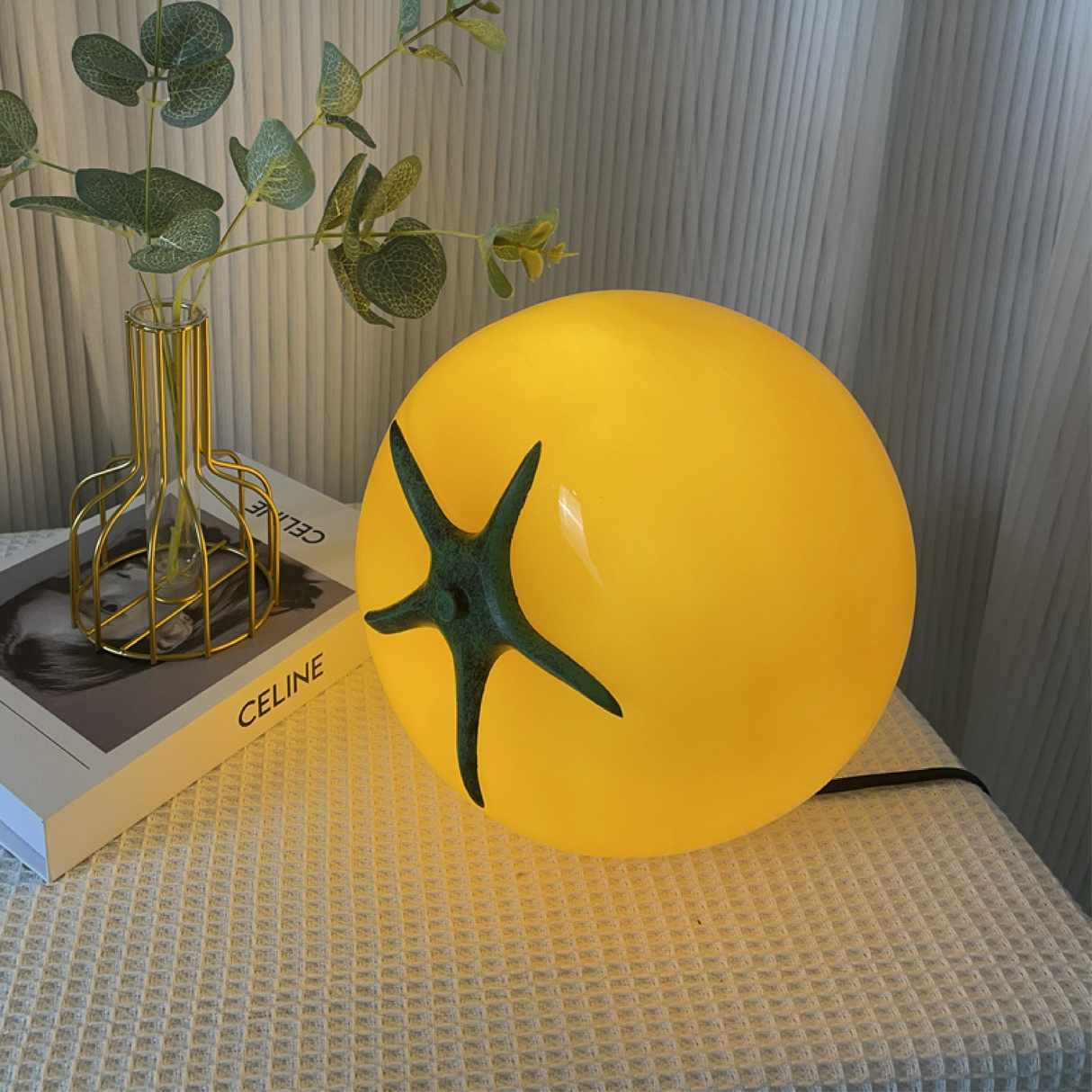 Tomato Table Lamp Modern Food-Inspired LED Design - Product example