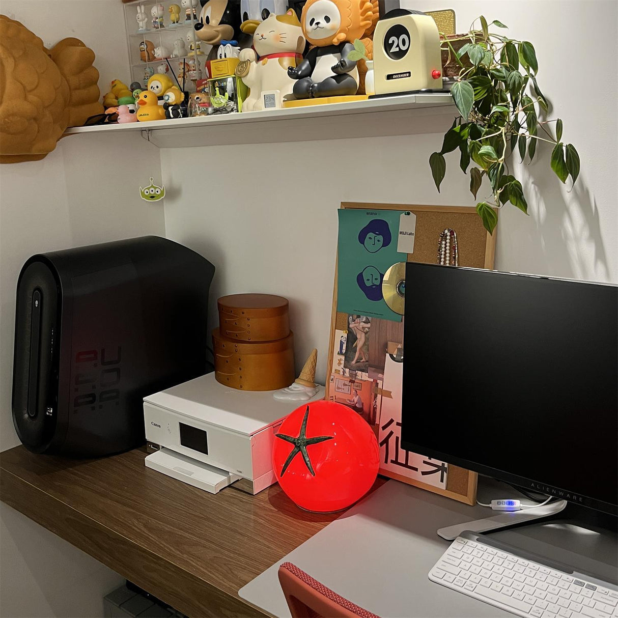 Tomato Table Lamp Playful LED Resin Design - Product detail 28