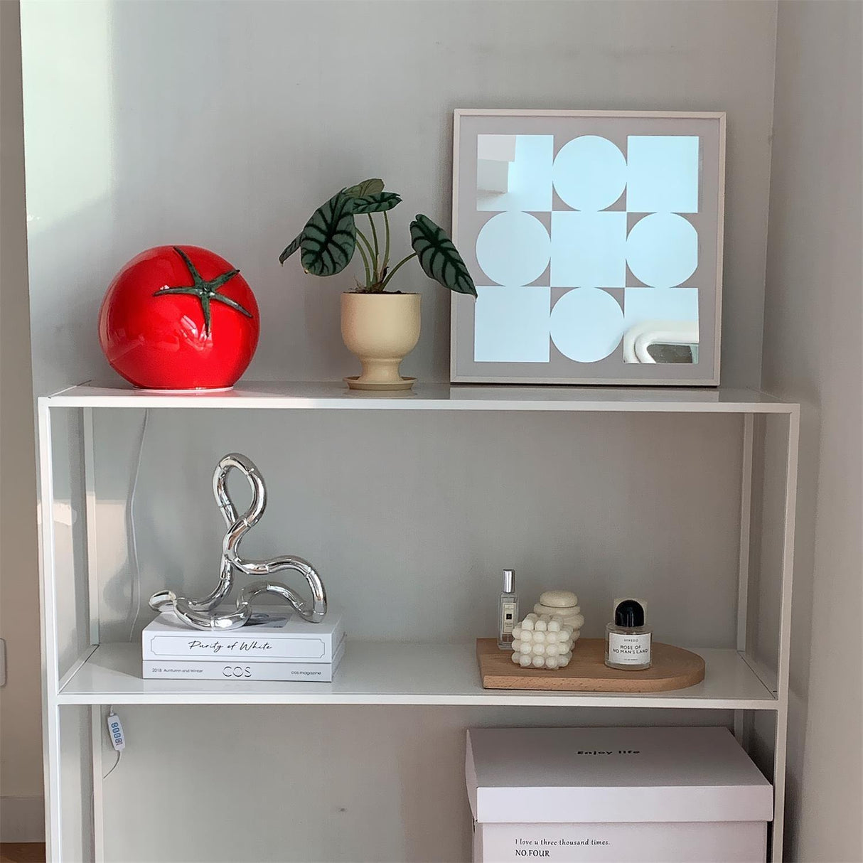 Tomato Table Lamp Playful LED Resin Design - Product detail 6
