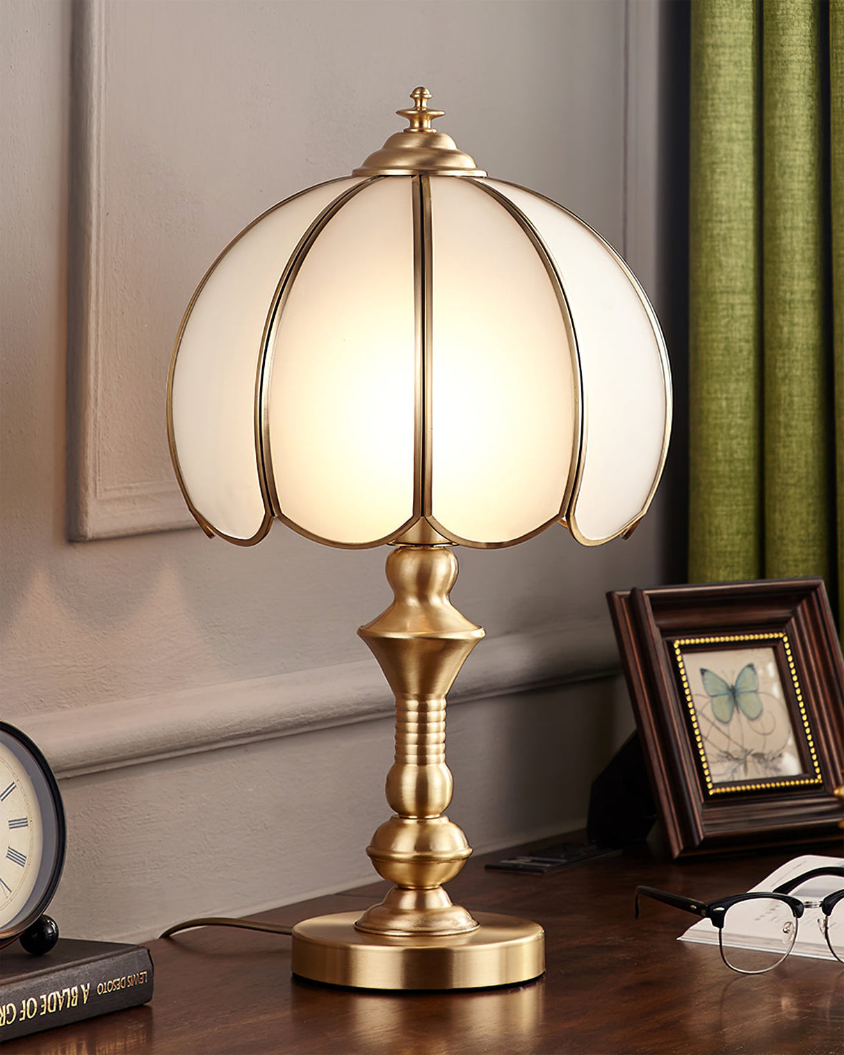 Vintage Brass Table Lamp  Tulip Glass Shade Design - Product detail 8