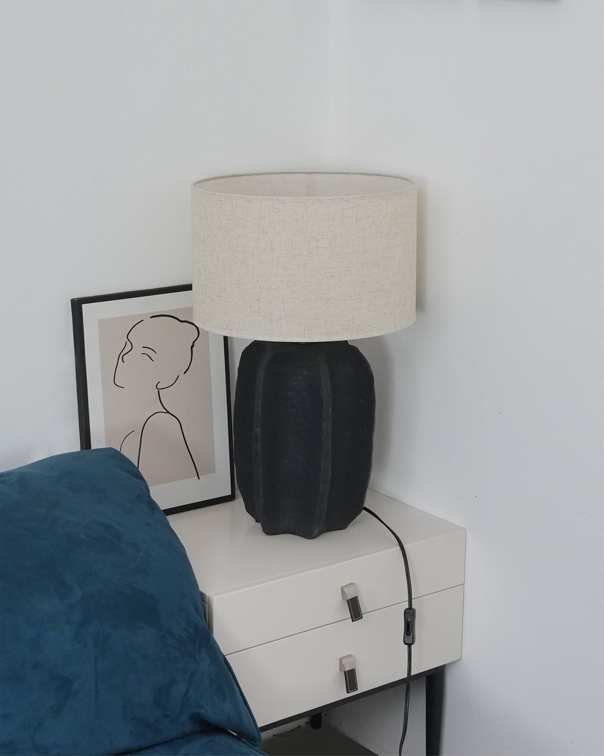 Modern Ceramic Table Lamp Ribbed Base Design - Product detail 20