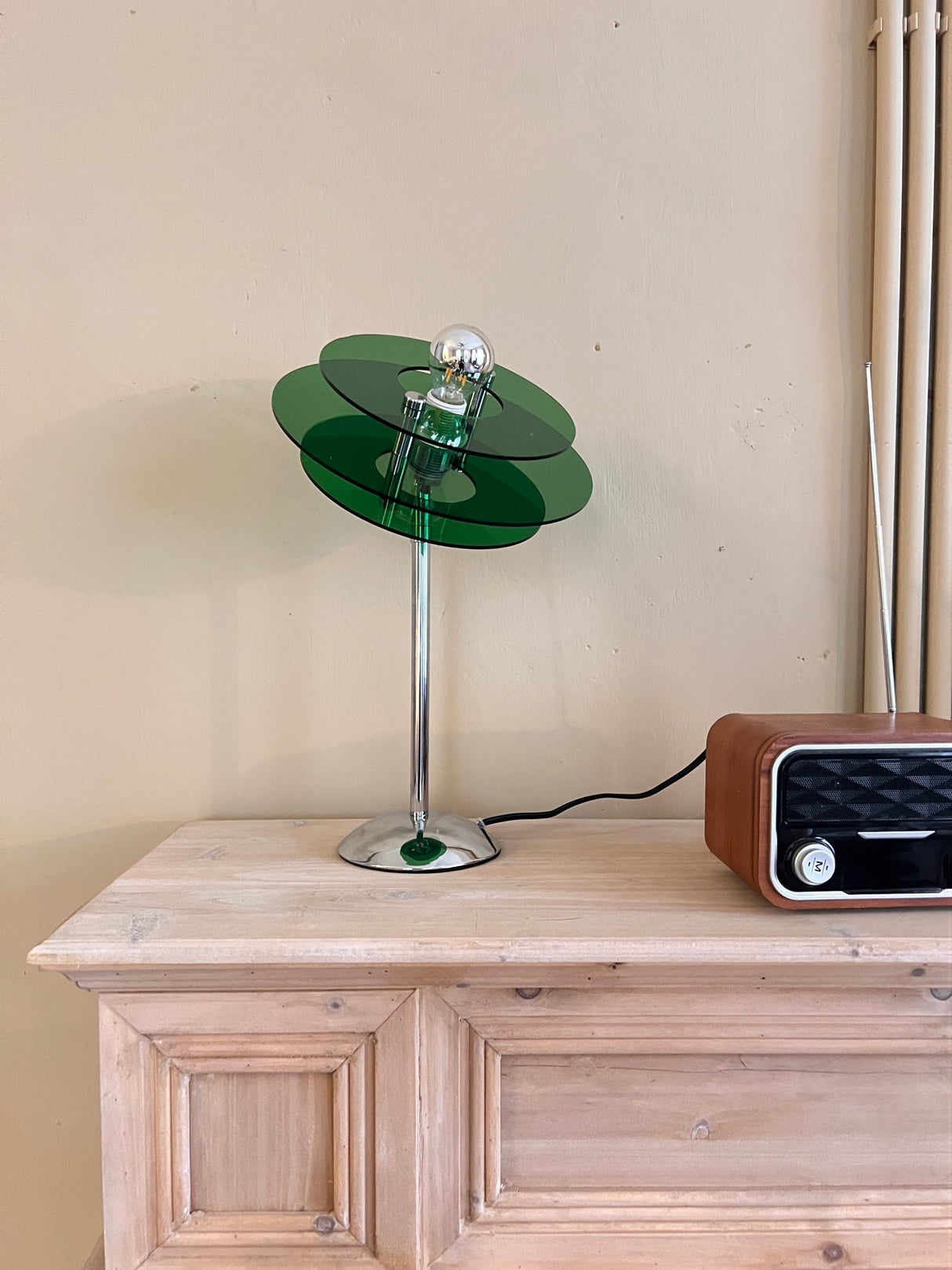 Modern Geometric Table Lamp Orange Acrylic Disc Design - Product detail 19