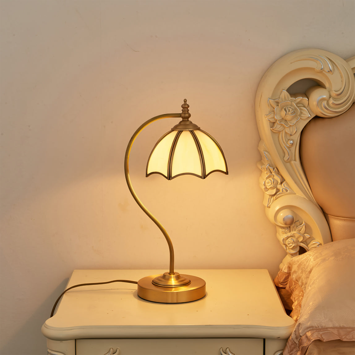 Vintage Table Lamp Brass Umbrella Glass Shade - Product detail 5