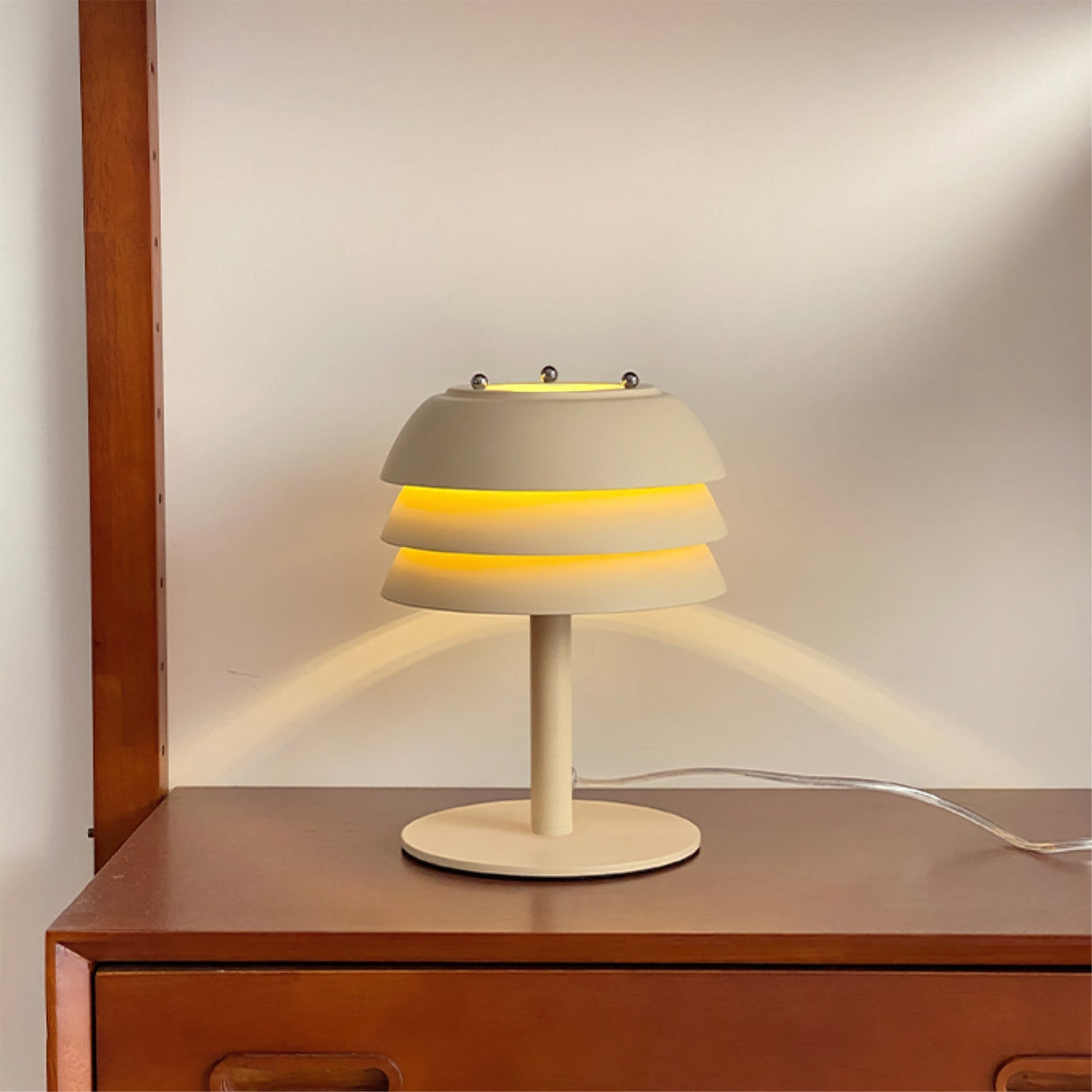 Modern Table Lamp Layered Metal Shade Design - Product detail 13