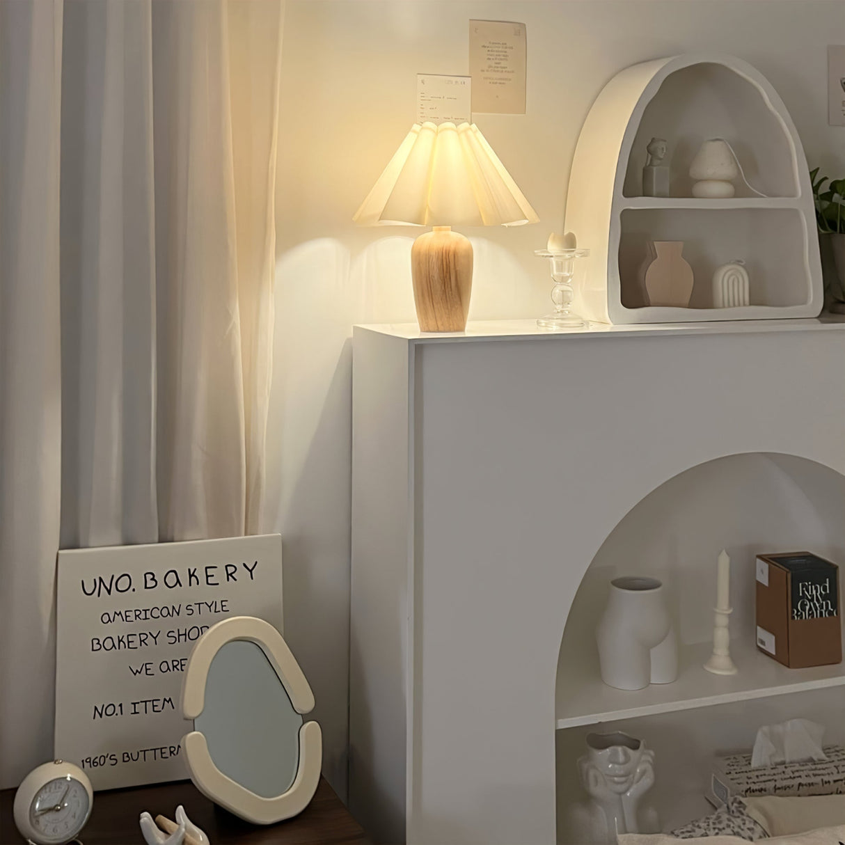 Vintage Table Lamp Pleated Shade Wood Base - Product detail 11