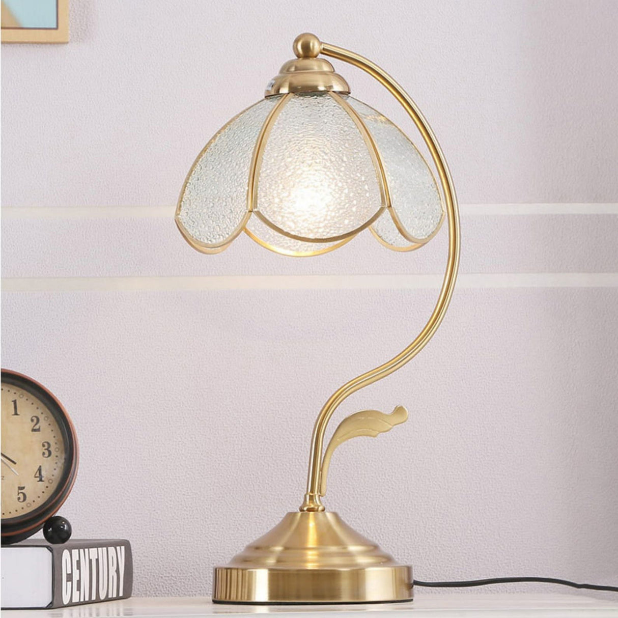 Floral Glass Table Lamp Brass Frame with Petal Shade - Product detail 11