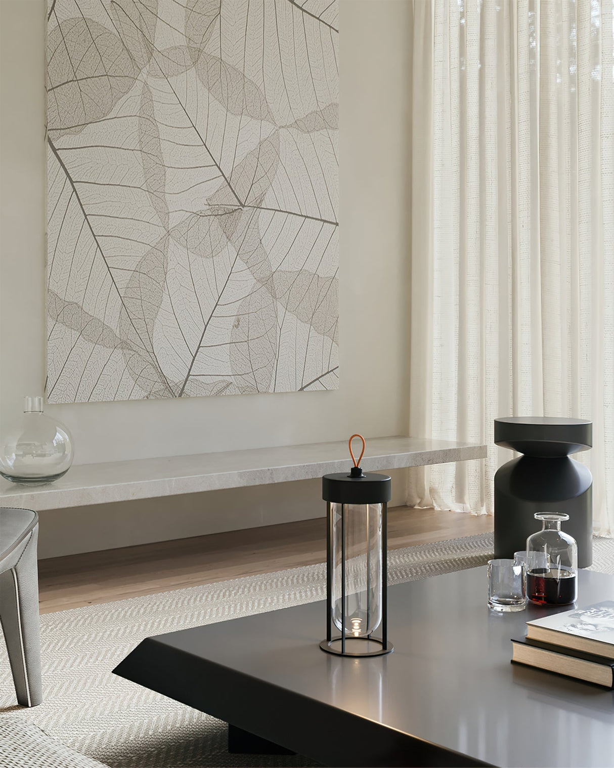 Portable LED Table Lamp Glass Cylinder Design with Leather Handle - Product detail 5