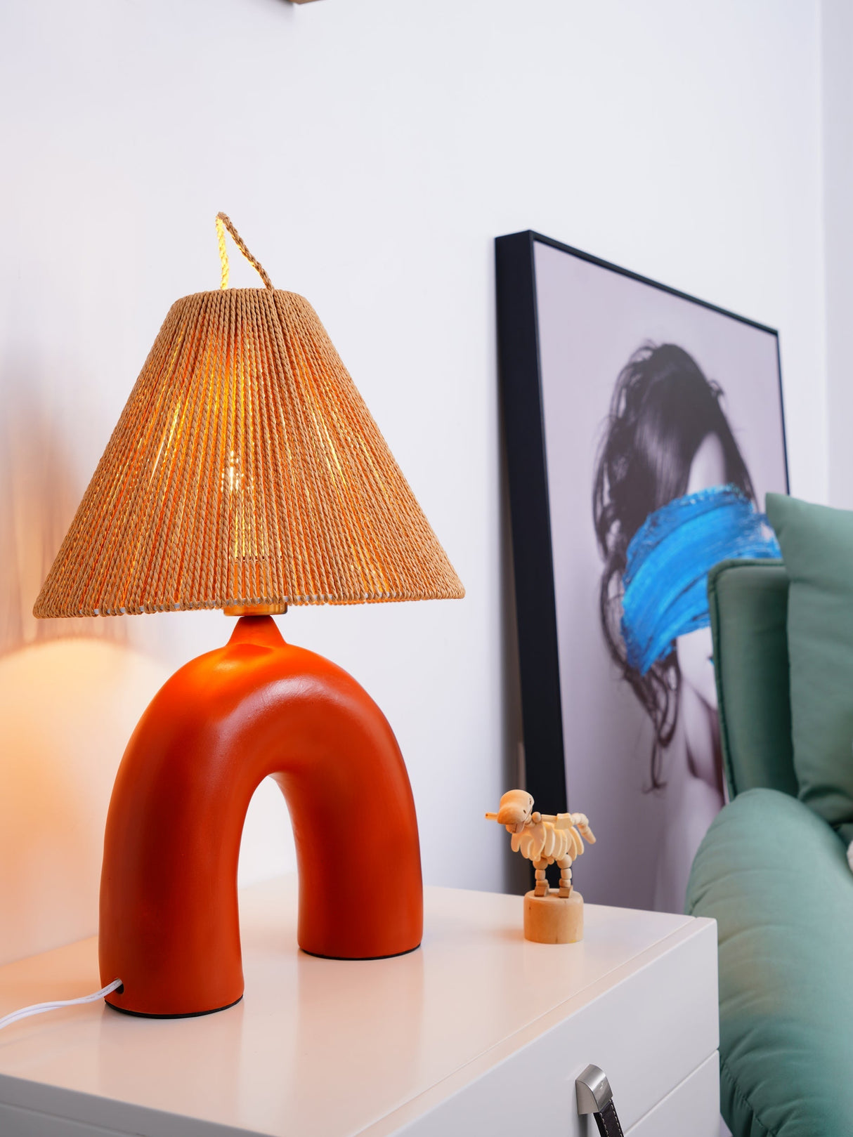 Modern Ceramic Table Lamp Curved Base with Raffia Shade - Product detail 16