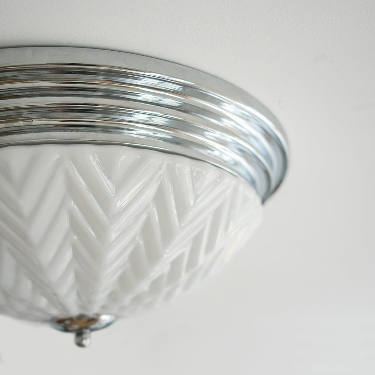 Art Deco Ceiling Light Chrome Chevron Glass Shade - Product detail 8