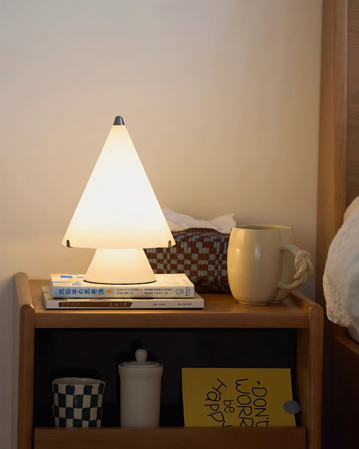 Modern Table Lamp Conical Glass Shade Design - Product detail 7
