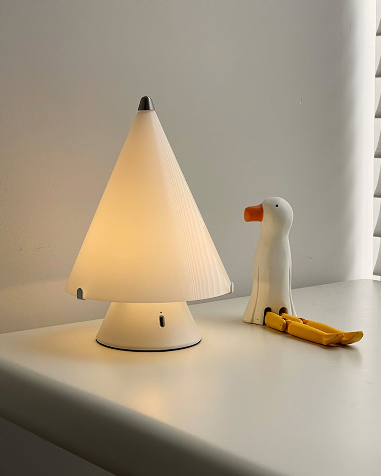 Modern Table Lamp Conical Glass Shade Design - Product detail 6