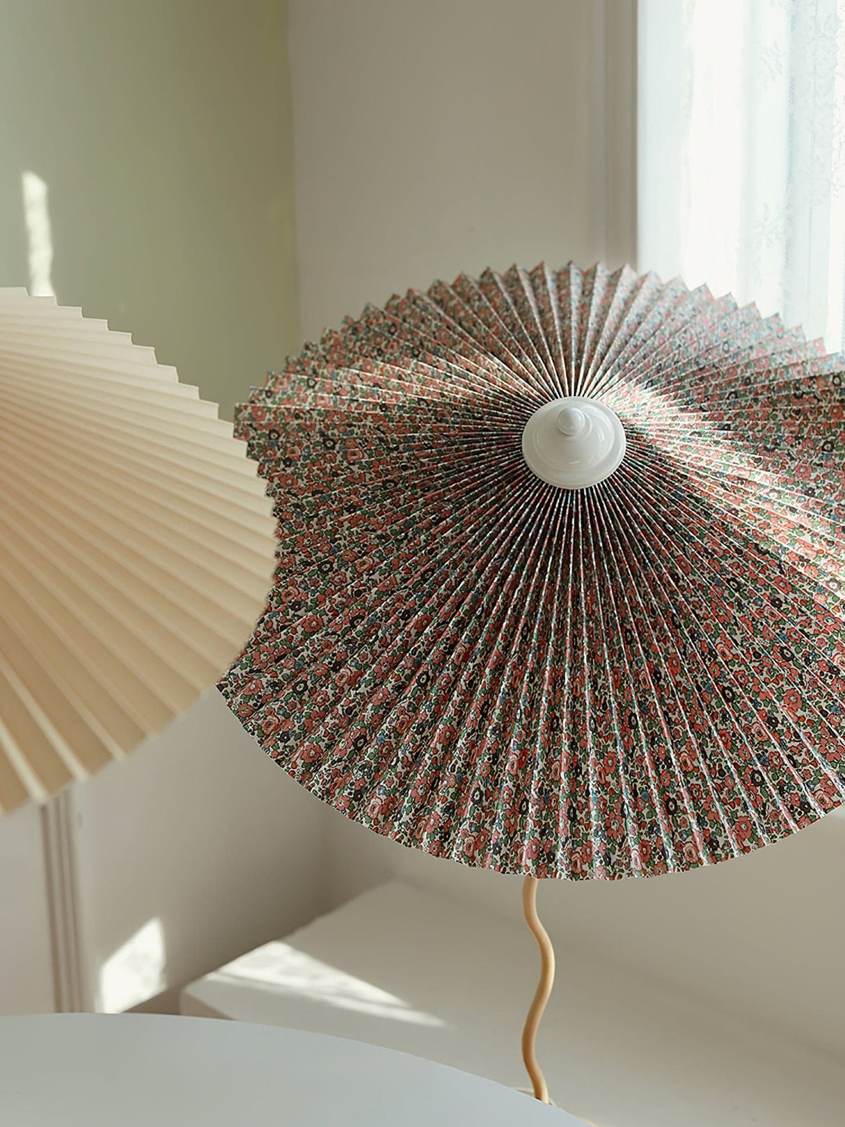 Modern Pleated Table Lamp Textured Shade Design - Product detail 18