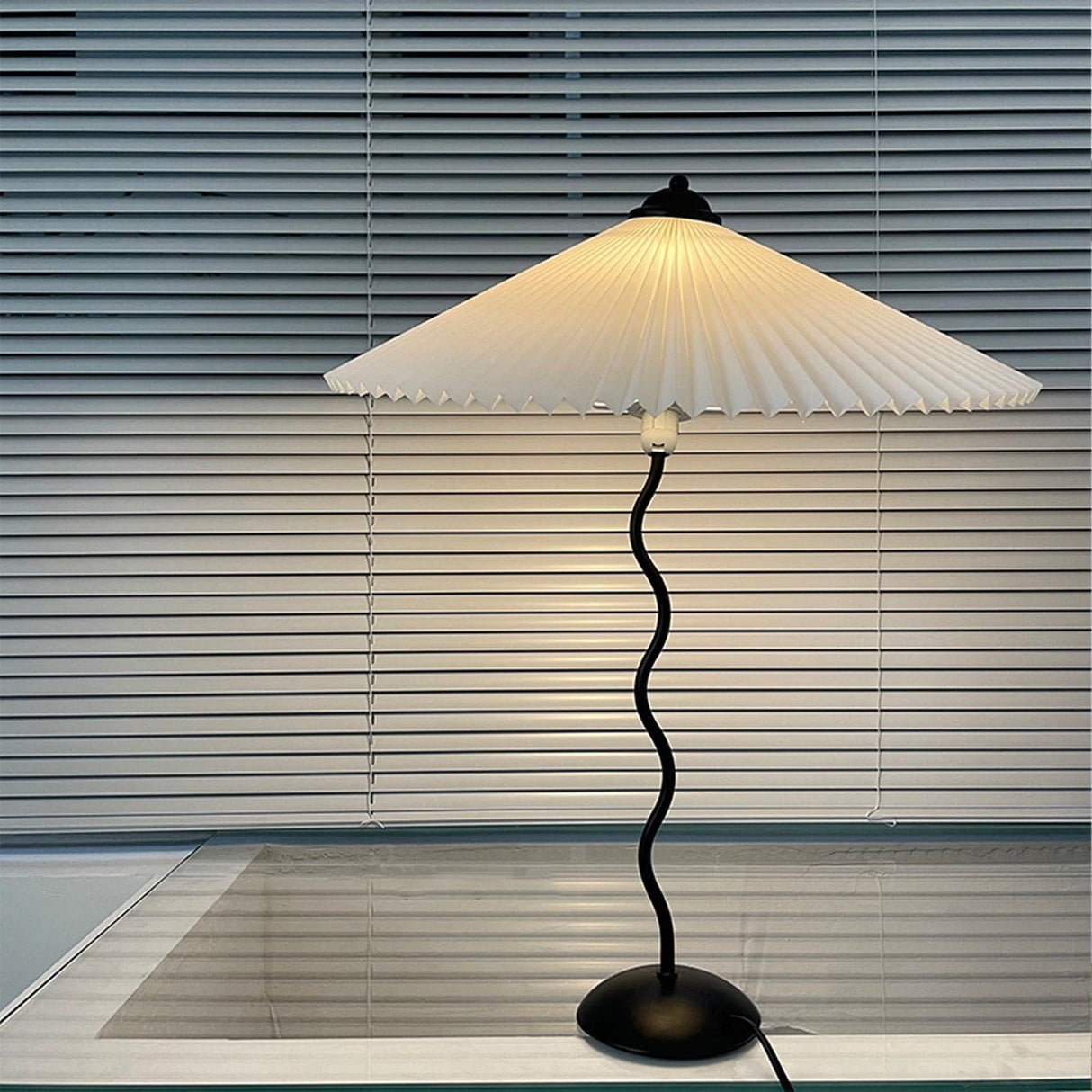 Modern Pleated Table Lamp Textured Shade Design - Product detail 23