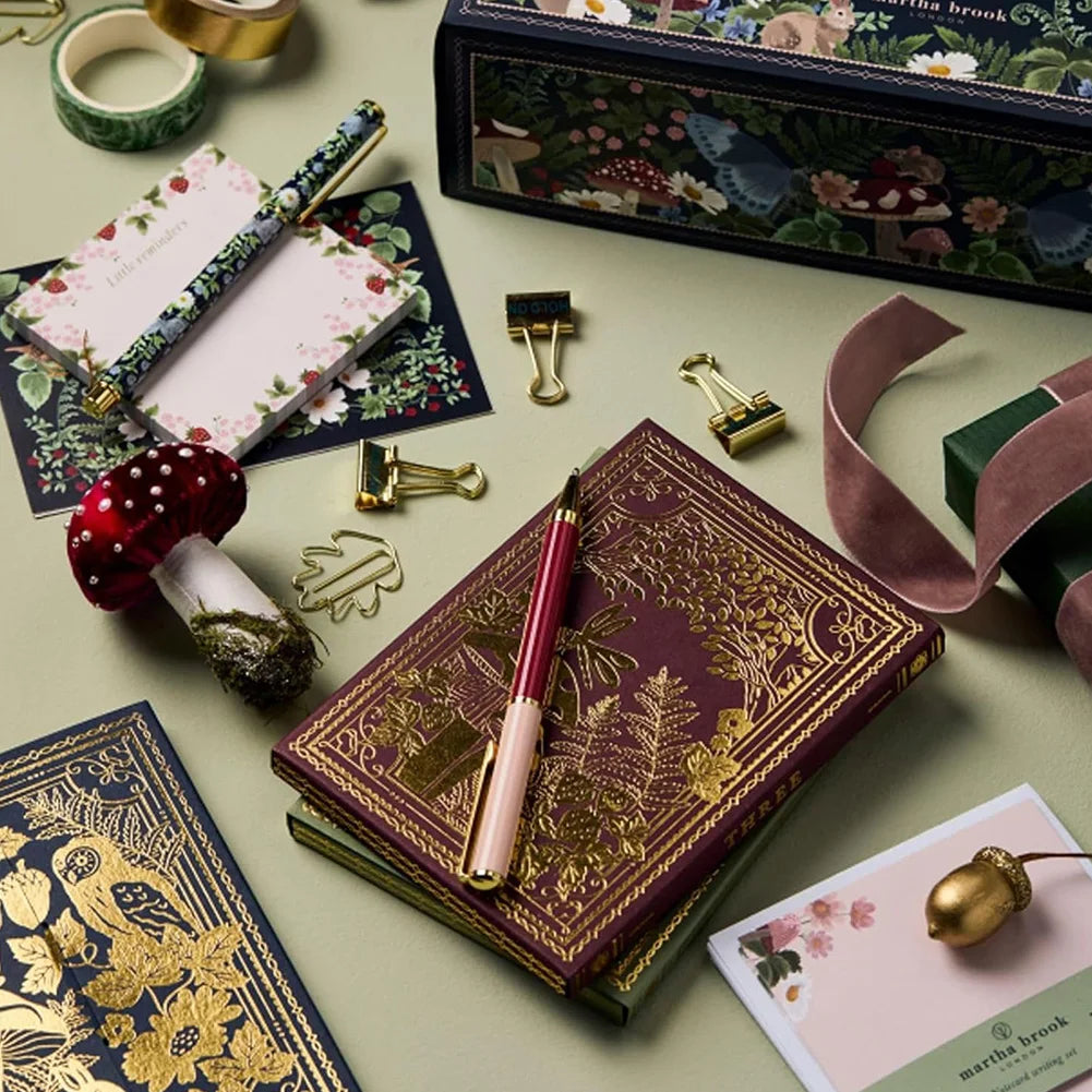 Christmas Advent Calendar 24 Stationery Surprises Winter Theme - Product showcase