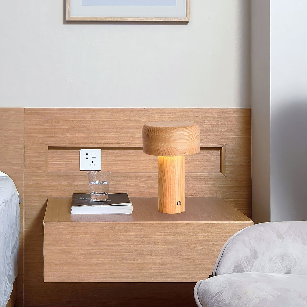 Modern Wooden Table Lamp Natural Ash Mushroom Design - Product detail 7