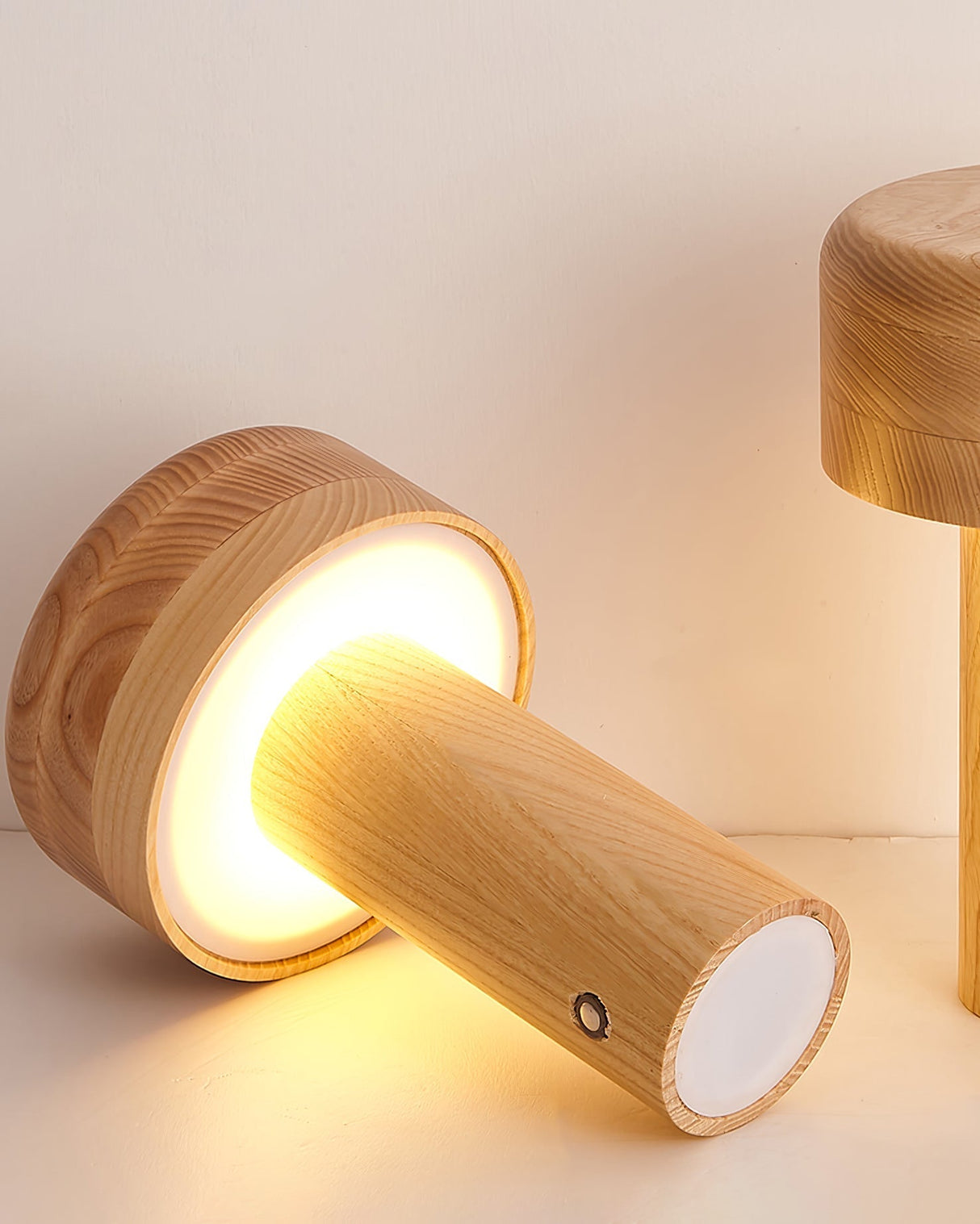 Modern Wooden Table Lamp Natural Ash Mushroom Design - Product detail 17