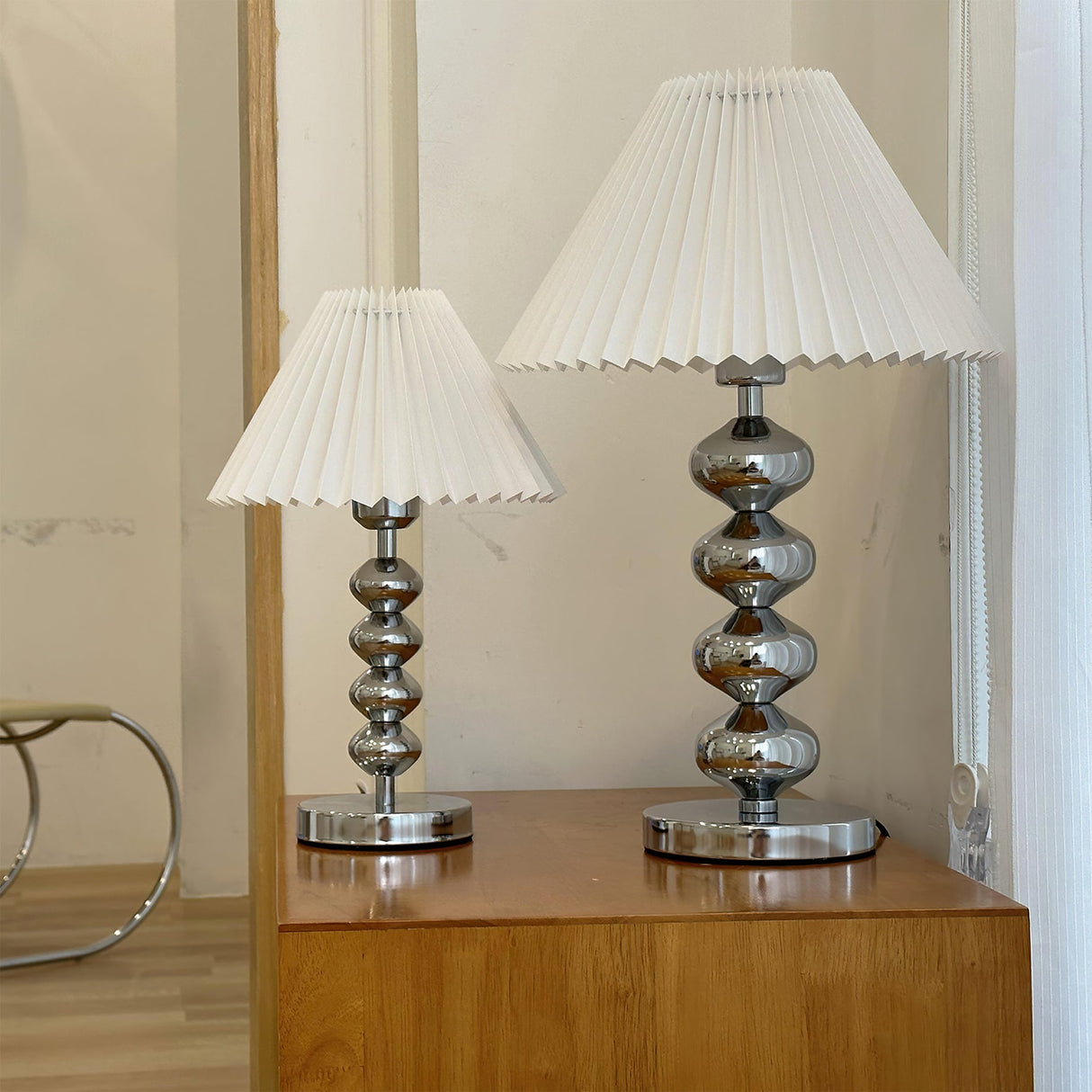 Modern Table Lamp Chrome Stacked Spheres Base - Detailed view