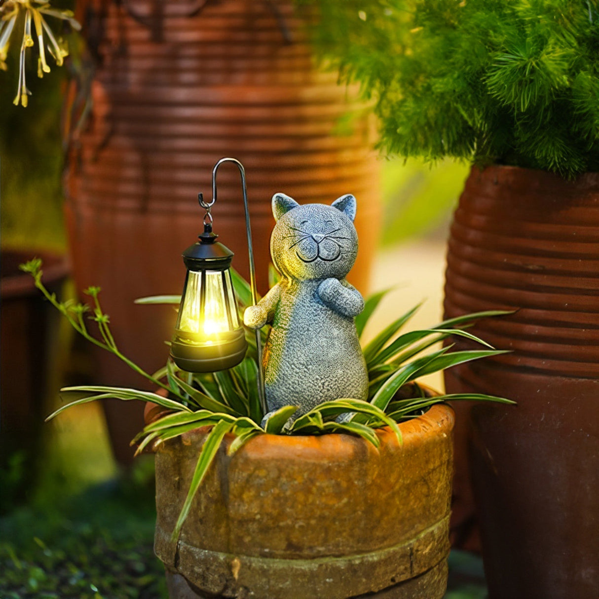 Solar Garden Cat Lantern  Weather-Resistant Decorative Light - Product detail 6